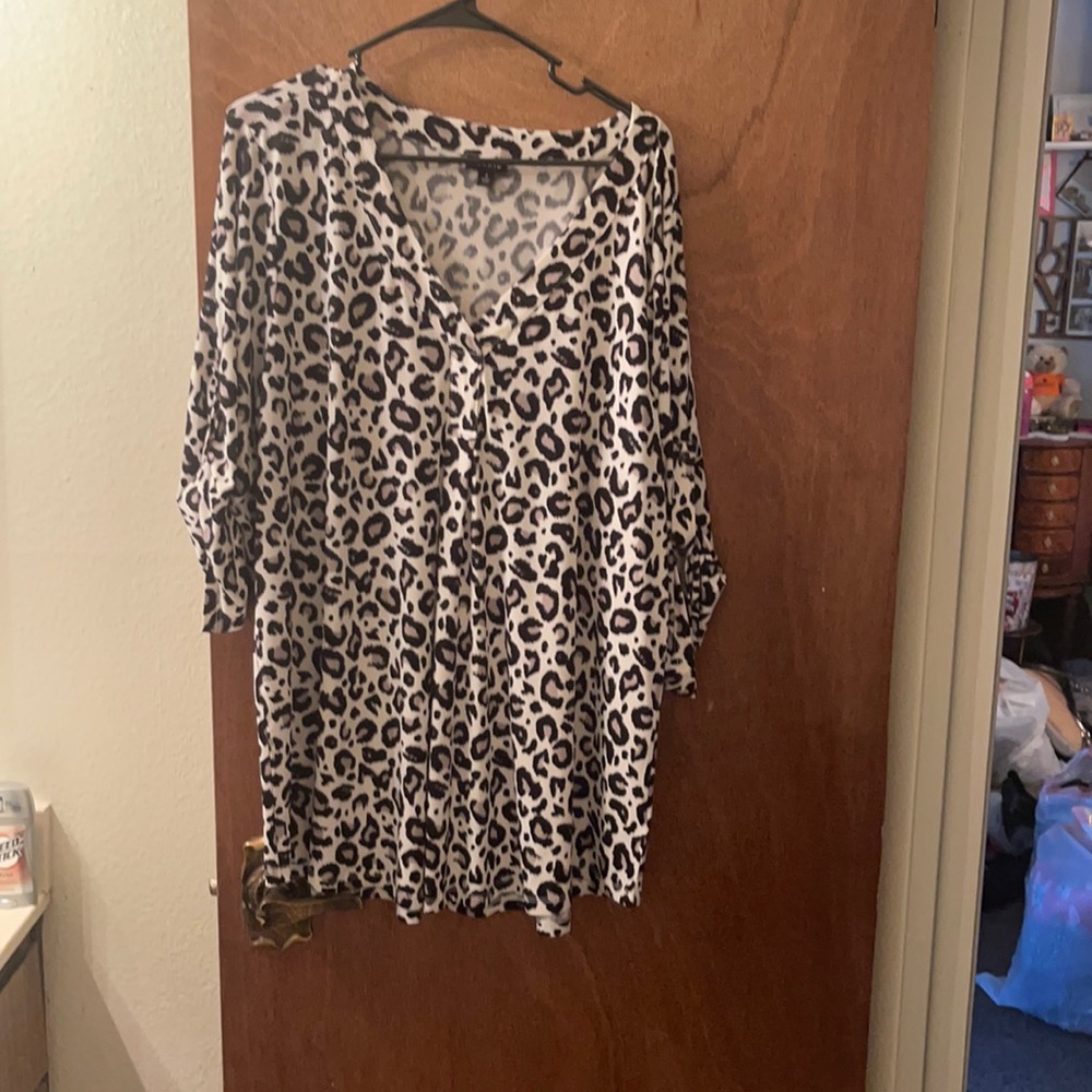Women’s blouse